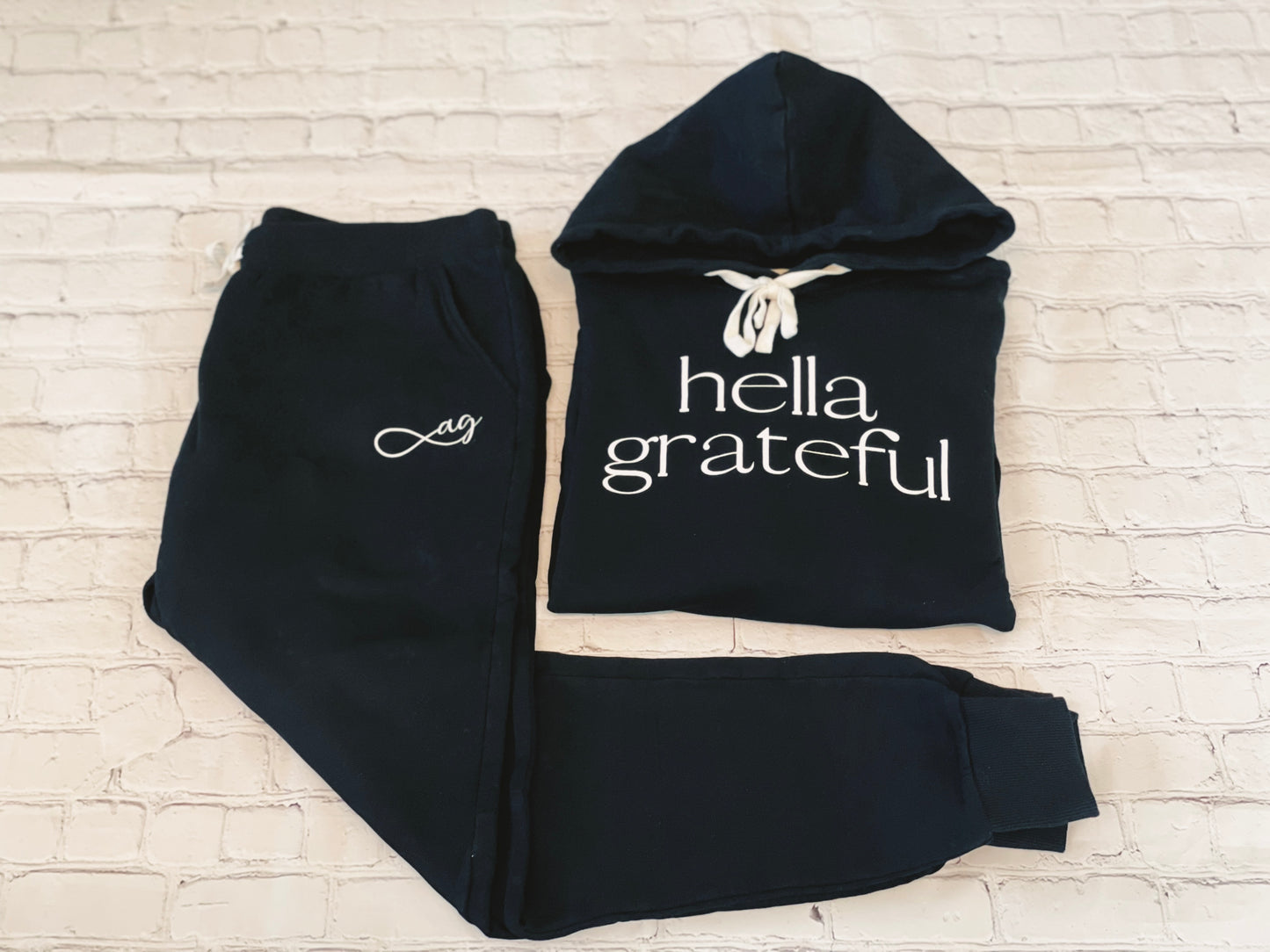 Hella Grateful Joggers (Black)