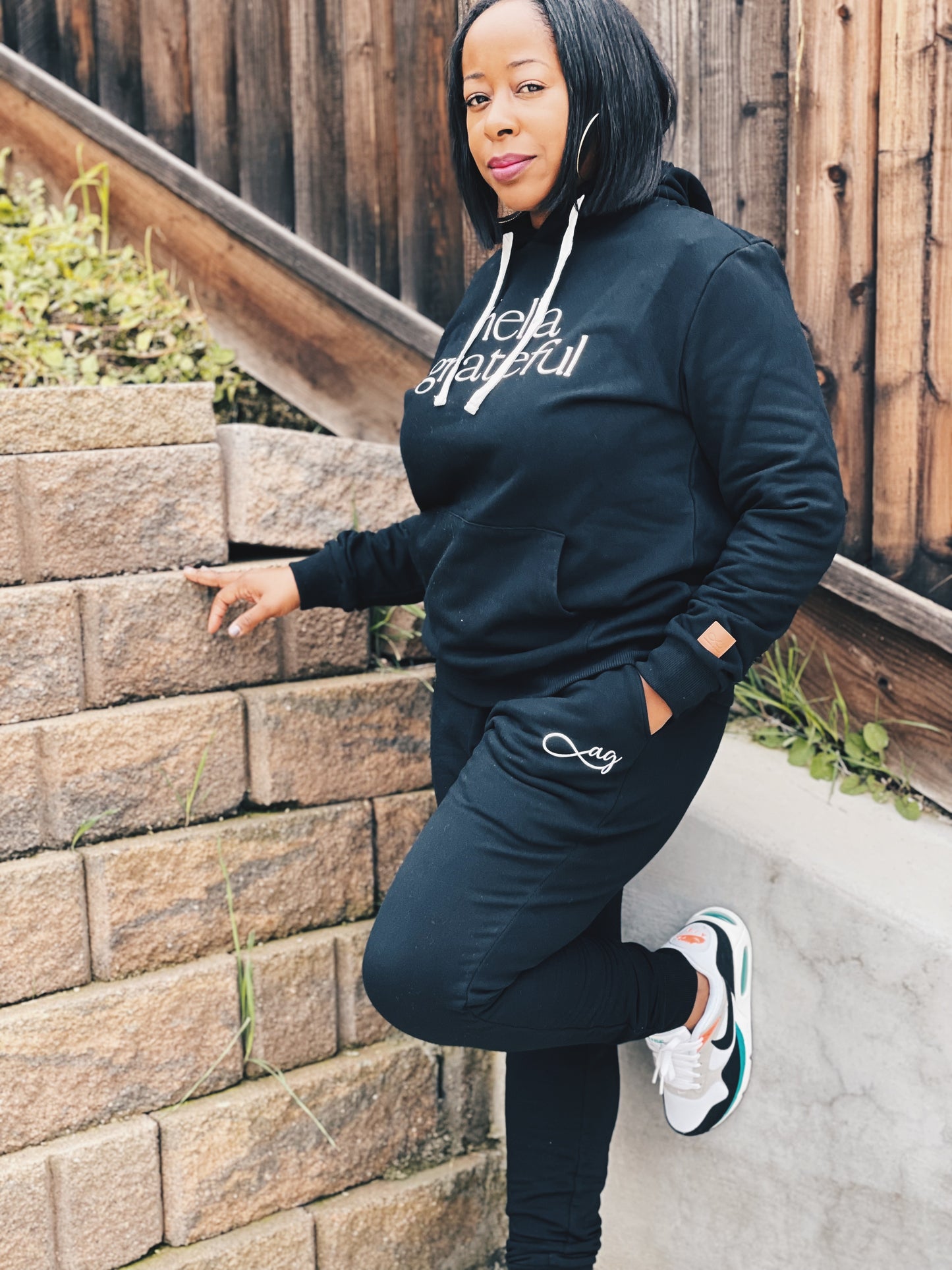 Hella Grateful Joggers (Black)